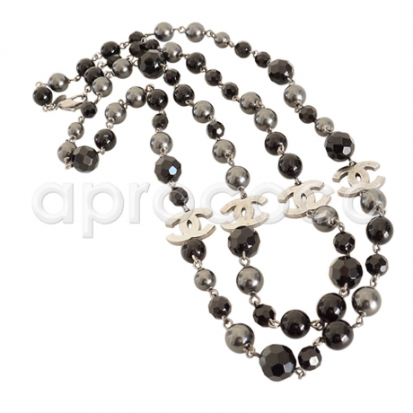 CHANEL Sautoir Perlenkette mit CC Logos – anthrazit & schwarz