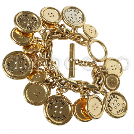 CHANEL Right on the button – vintage bold & chunky Charm Bracelet