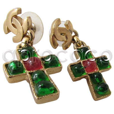 Vintage CHANEL GRIPOIX Ohrringe – Kreuz mit smaragd-grünen & rubin-roten Cabochons