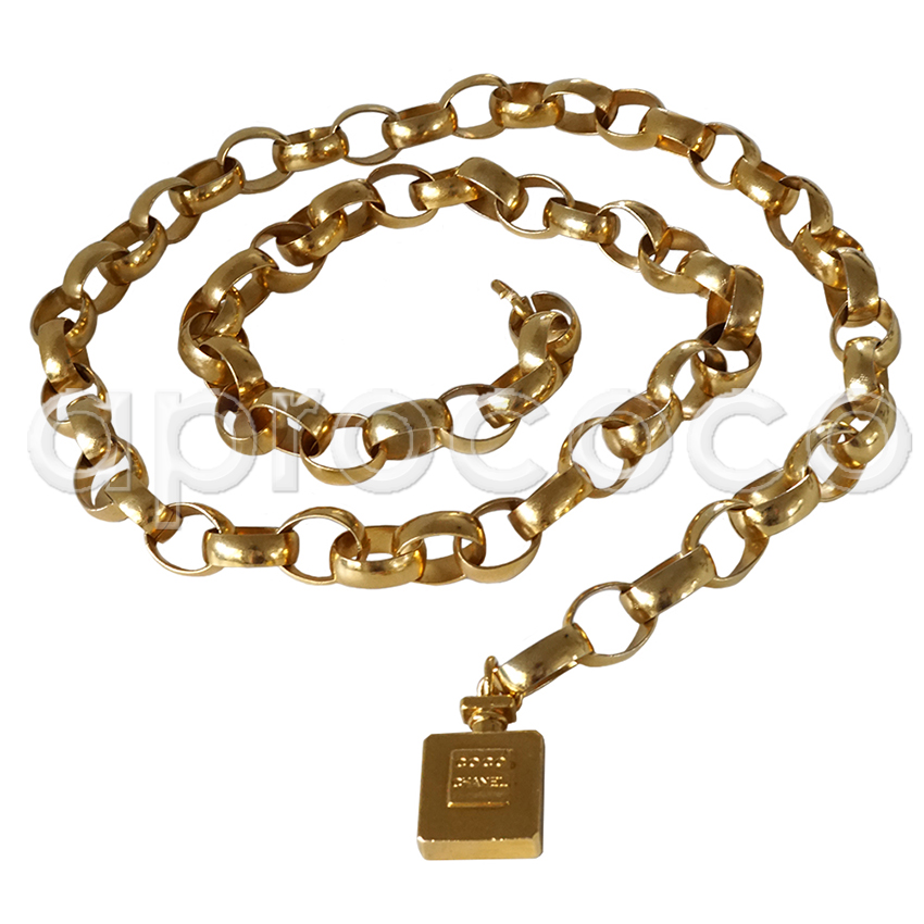 aprococo - CHANEL Vintage chunky gold-tone Chain Belt & No.5 Perfume Bottle  Charm