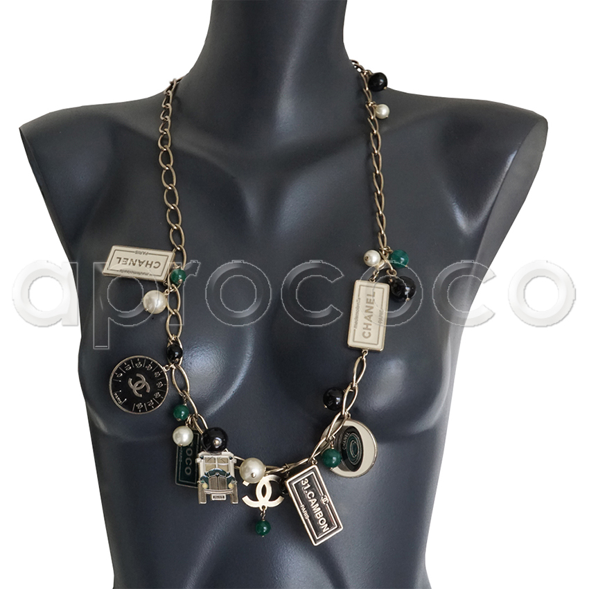 aprococo - CHANEL 2006 silver-tone Belt-Necklace w/ iconic enameled Charms  & Pearls*LOCOMOTIVE