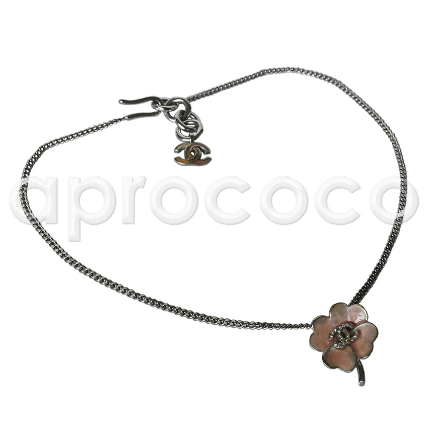 aprococo - CHANEL silver-tone necklace w apricot-pink lucky 4-leaf Clover &  CC pendant