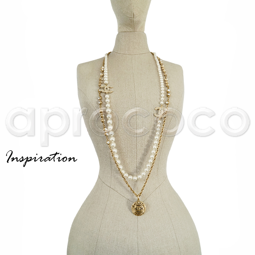 Chanel Iconic Pearl Necklace Sautoire Interlocking CC Charms  Chanel pearl  necklace, Chanel jewelry necklace, Chanel pearls