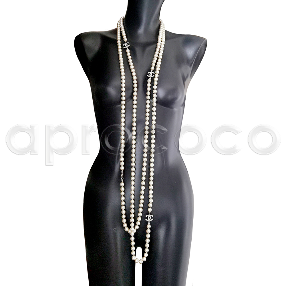 aprococo - CHANEL celebrity Pearl Necklace TRIPLE CC approx. 117 silver  tone
