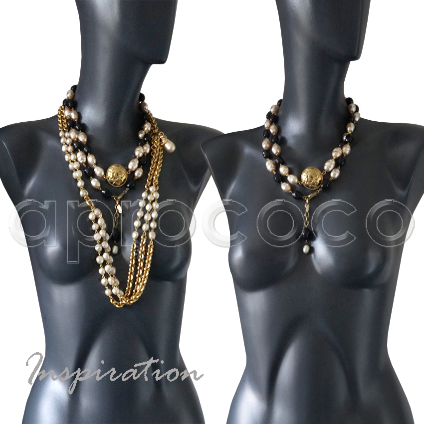 Chanel necklace / sautoir with pearls