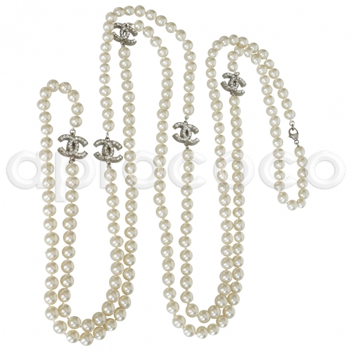 chanel long necklace cc logo